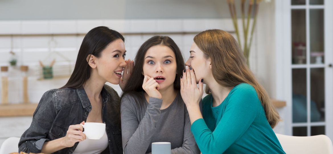 pretty-young-girls-gossiping-together